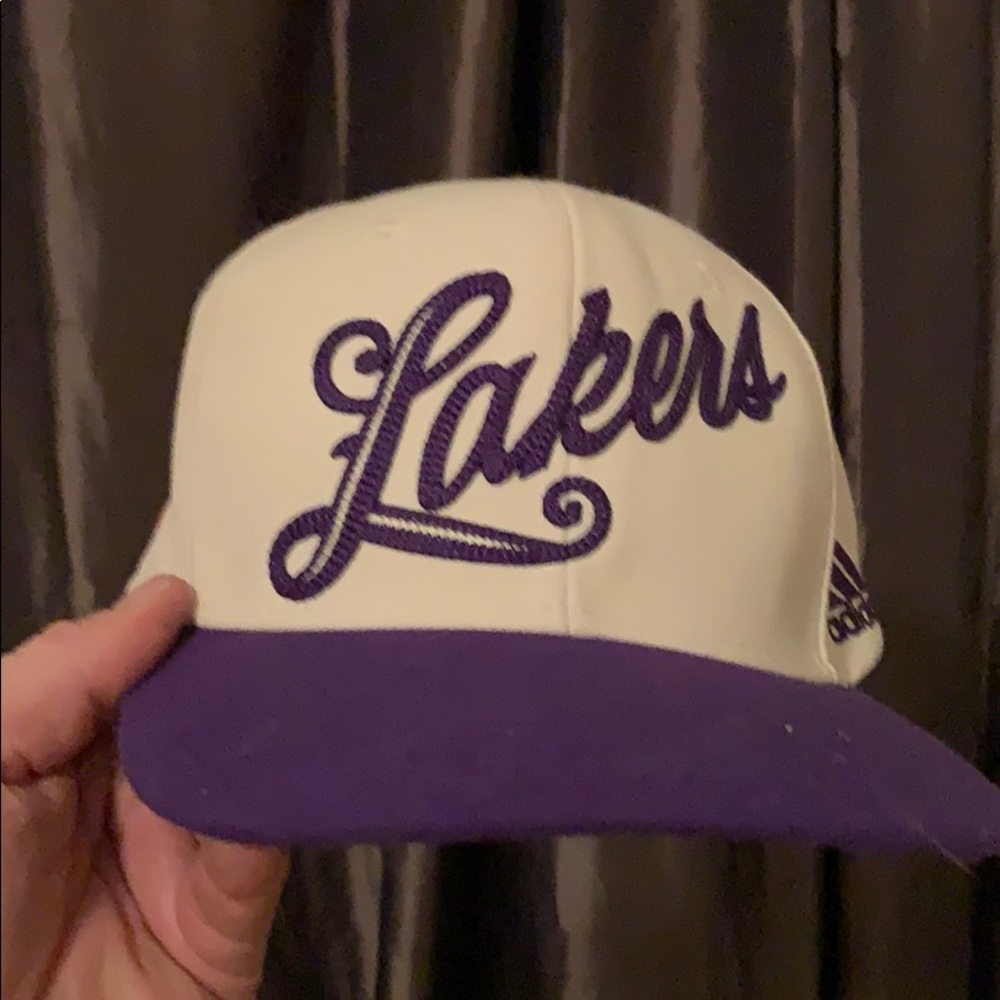 2015 CHRISTMAS LAKER HAT. SPECIAL ADDITION.